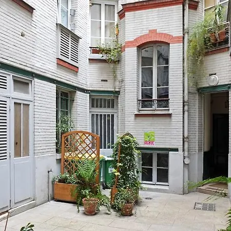 Apartment Bac St. Germain Paris